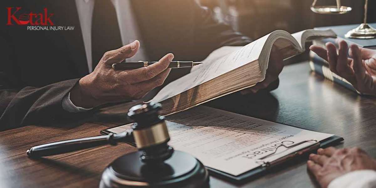 Why Hiring a Local Lawyer for Your Slip and Fall Case in Toronto Matters