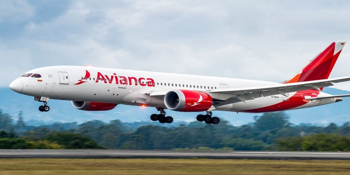 ¿Cómo llamar a Sky Airlines desde Chile?
